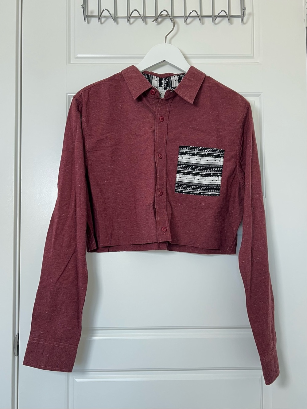 On The Byas // NWT Casual Cropped Long Sleeve Button Up Top Men's Medium